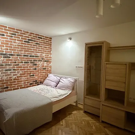 Cozy In A Great Location Apartament