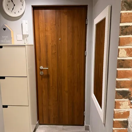 Cozy In A Great Location Апартаменты *