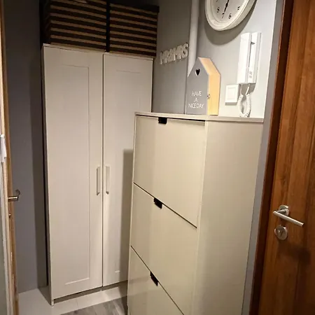 Cozy In A Great Location *